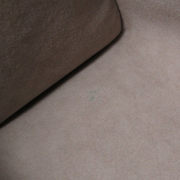 Louis Vuitton On the Go MM Tourtrail Tote Bag Empreinte/Giant Monogram - Picture 6 of 9